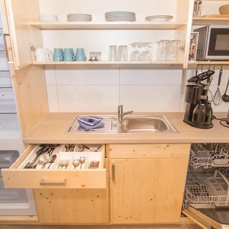 Reihenhaus, 40 Qm, 1 Schlafzimmer * Neu Gaarz